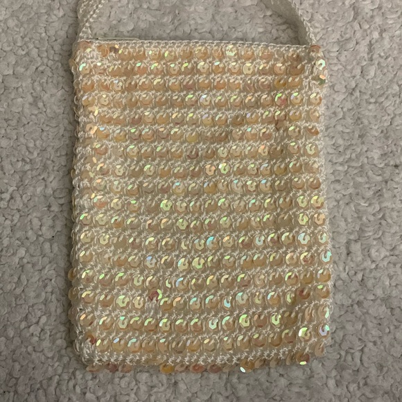 White / Pearly Colored Mini Crochet and Sequin Bag - Picture 3 of 15